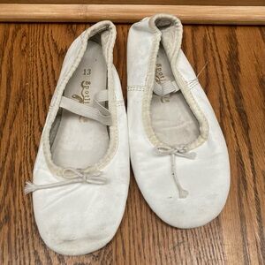 💕🩰💕White Ballet Flats